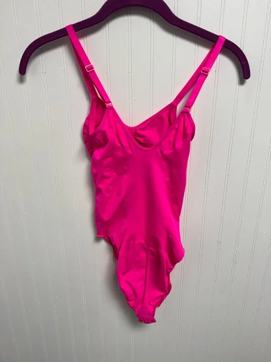 SKIMS Seamless Sculpt Brief Bodysuit - Picture 5 of 7